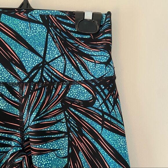 Lululemon Wunder Under Hi-Rise Palm Lace Tofino Leggings - Picture 5 of 7